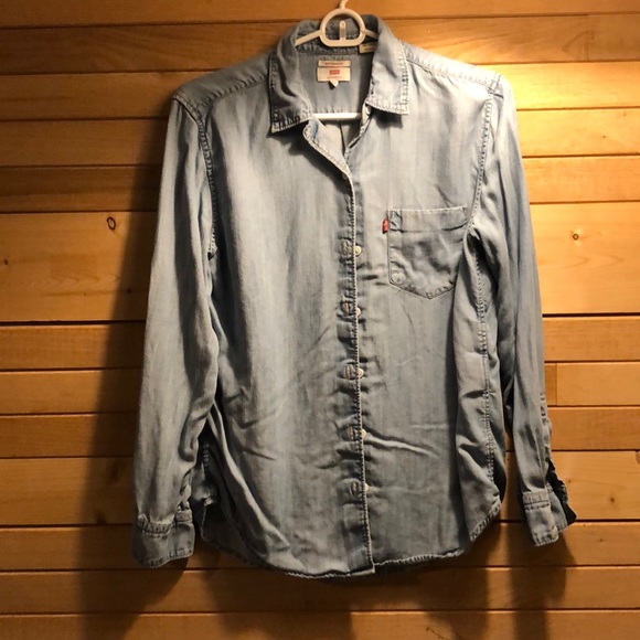 Levi’s brand Denim Shirt boyfriend fit